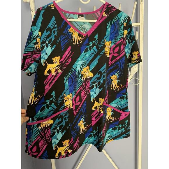 Disney Scrub Top The Lion King Simba Womens Stretch Performance Nurse Uniform LG - Picture 1 of 4